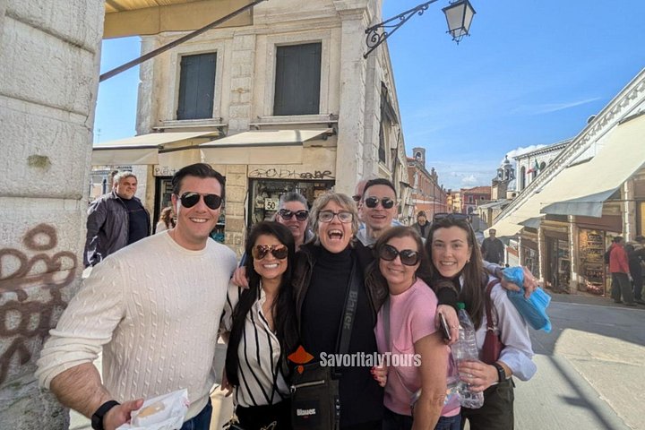 Venice food and wine tour with tastings and wine sips at historic locations, photo 10 | wizardtrip