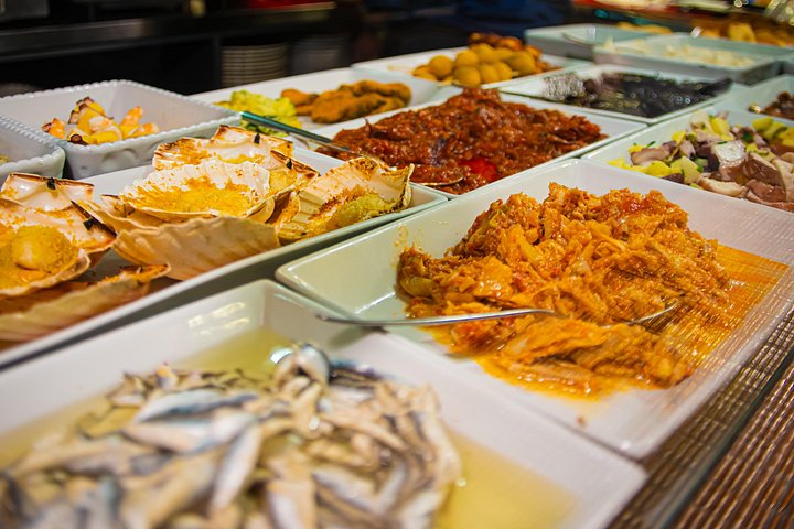 Venice food and wine tour with tastings and wine sips at historic locations, photo 11 | wizardtrip