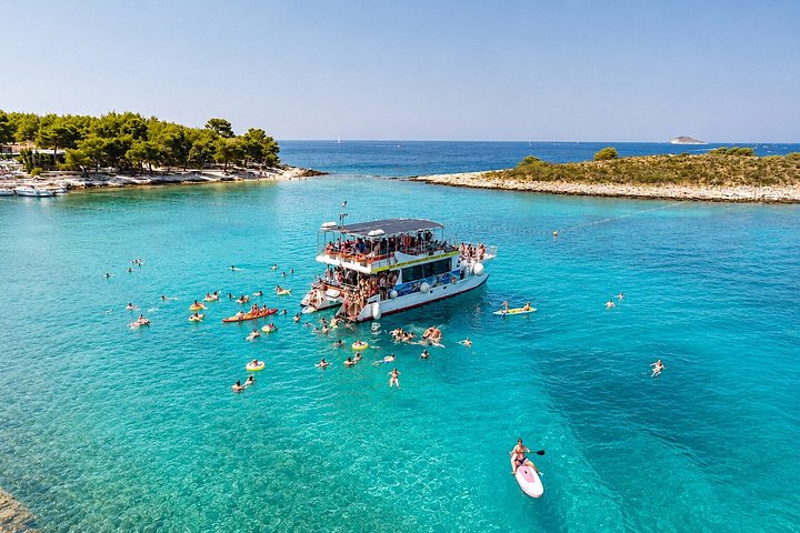 Heldags båttur til Hvar, Brač og Pakleniøyene fra Split, Kroatia, med bading og lunsj, foto 11 | wizardtrip