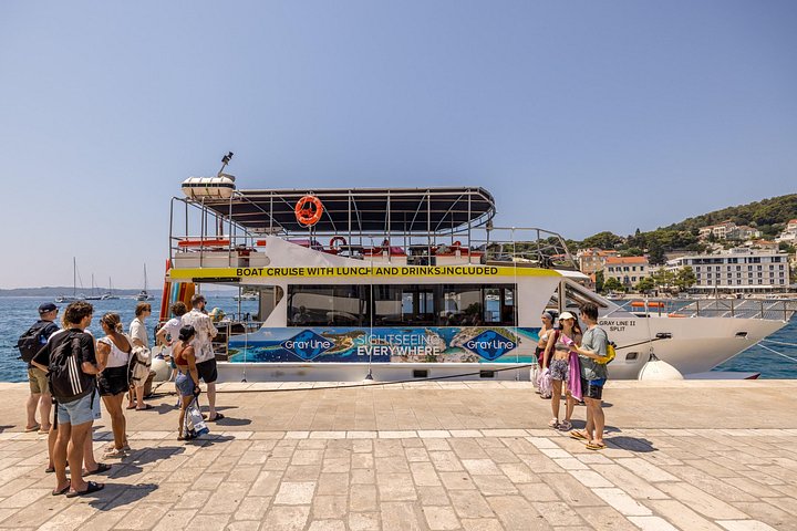 Heldags båttur til Hvar, Brač og Pakleniøyene fra Split, Kroatia, med bading og lunsj, foto 16 | wizardtrip